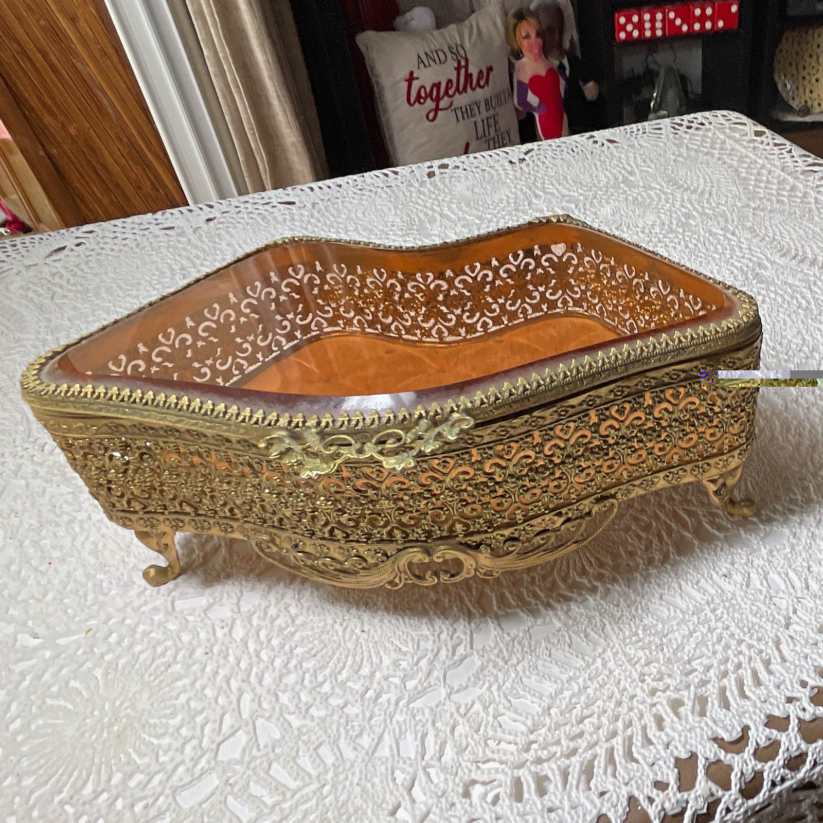 Vintage Ornate Gold Metal Filigree Jewelry Trinket Box Glass Lid Velvet Interior Vintage Ornate Gold Metal Filigree Jewelry Trinket Box Glass Lid Velvet Interior
