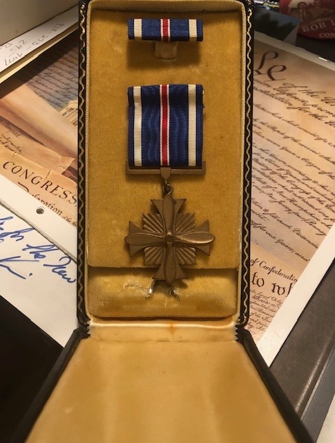 WWll US Army Distinguished Flying Cross Medal w/case - Pin Badge Award Original