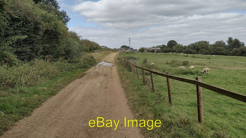 Photo 6x4 Path nearing Home Farm From Bowman\'s Bridge the path nearing Ho c2021