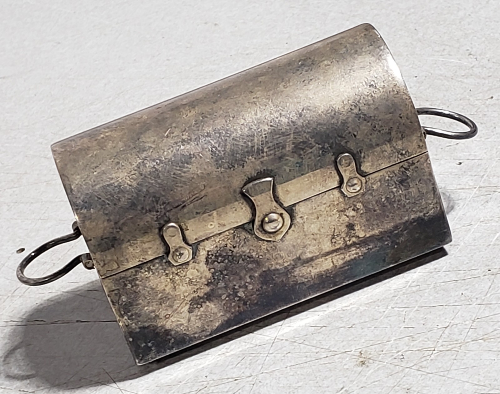Vintage Pirate Treasure Chest Treasures Jewelries Trinket Box Silver Toned.