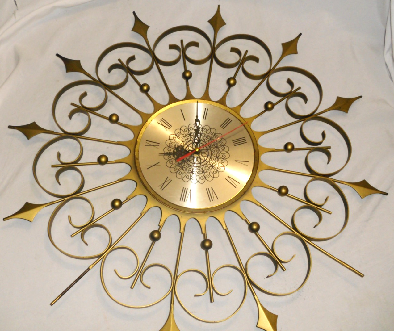 Vintage MCM Elgin Wrought Iron Metal Atomic Starburst Wall Clock 24 Vintage MCM Elgin Wrought Iron Metal Atomic Starburst Wall Clock 24