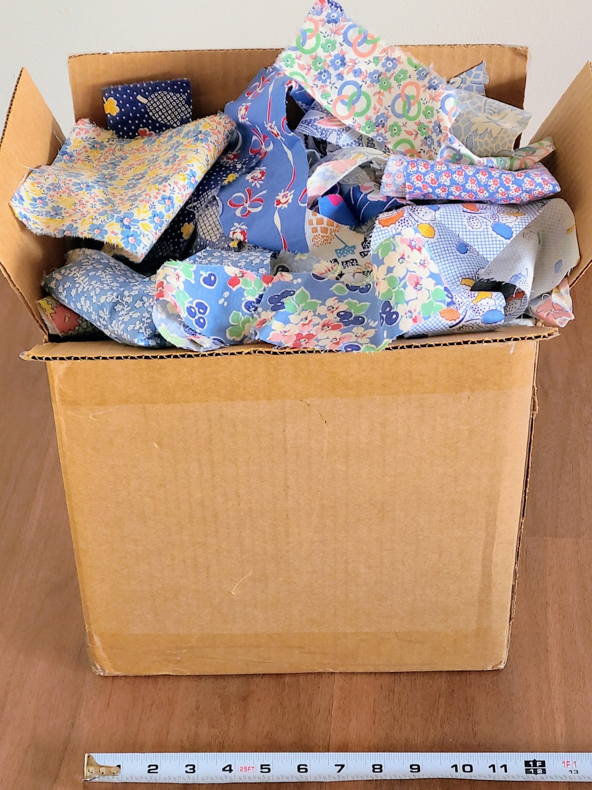 Huge Lot Vintage 20s 1930s Floral Geometric Cotton Quilting Fabric Scraps Pounds