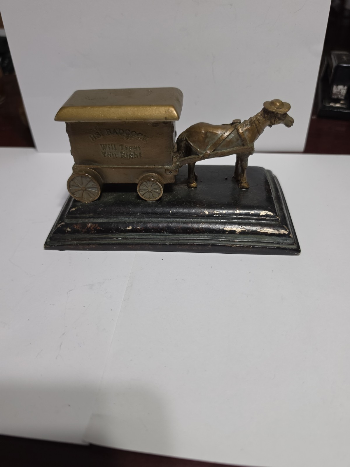 2004 Badcock 100 Years Of Customer Satisfaction Bronze Horse & Buggy Read 2004 Badcock 100 Years Of Customer Satisfaction Bronze Horse & Buggy Read