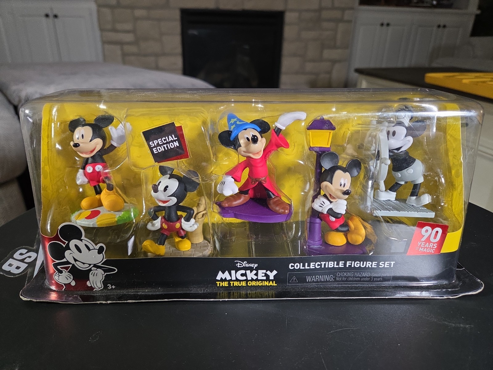 Disney Mickey Mouse 90th Anniversary Collectible Figure Set - Special Edition Disney Mickey Mouse 90th Anniversary Collectible Figure Set - Special Edition