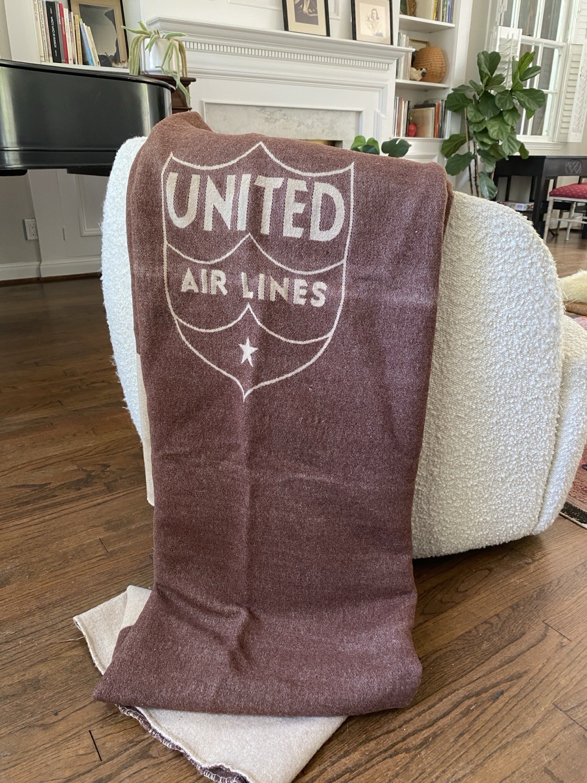 Vintage 40s 50s United Airlines 100% Wool Felt Blanket 44 Vintage 40s 50s United Airlines 100% Wool Felt Blanket 44