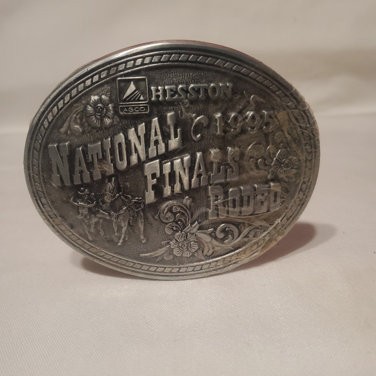 Hesston Belt Buckle Rodeo National Finals Cowboy Western Vintage Bull Rider 1995 Hesston Belt Buckle Rodeo National Finals Cowboy Western Vintage Bull Rider 1995