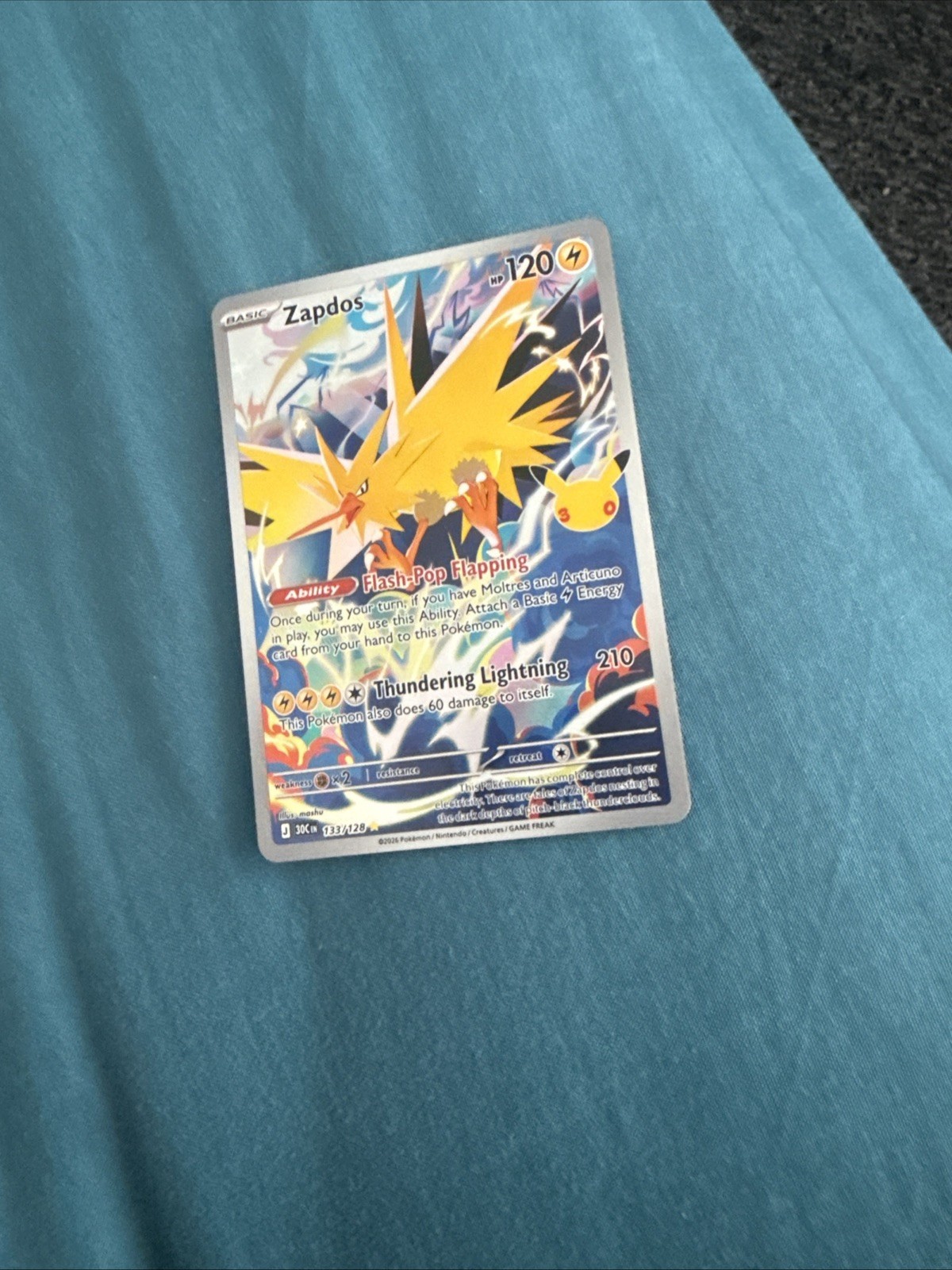 Pokémon TCG 30th Celebration Zapdos 133/128 Illustration Rare Pokémon TCG 30th Celebration Zapdos 133/128 Illustration Rare