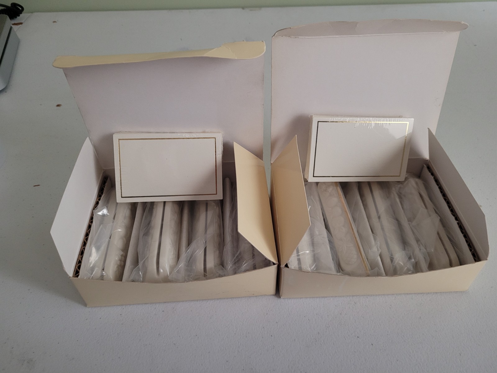SET OF 8 LENOX FRUITS OF LIFE PLACE CARD HOLDERS/CARDSTOCK NIB: RARE SET OF 8 LENOX FRUITS OF LIFE PLACE CARD HOLDERS/CARDSTOCK NIB: RARE