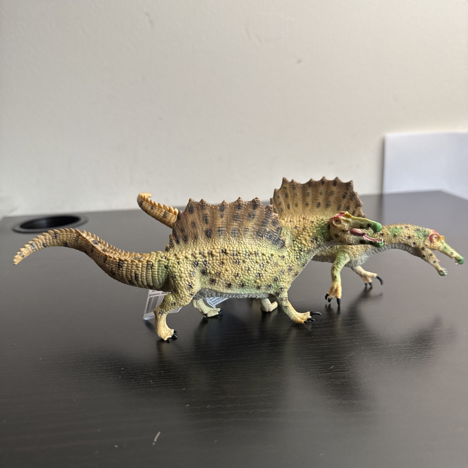 CollectA Spinosaurus Dinosaur Lot RETIRED Walking 88739 Swimming 88738 NWT Pair CollectA Spinosaurus Dinosaur Lot RETIRED Walking 88739 Swimming 88738 NWT Pair
