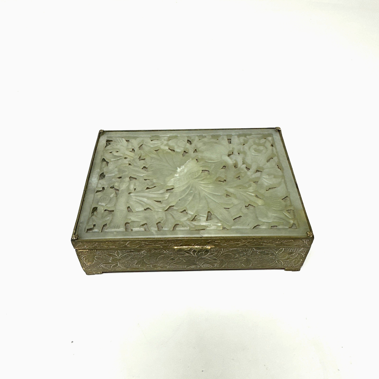 Vtg Small Chinese White Jade Floral Engraved Brass Cigarette Box GLASS HAS CRACK Vtg Small Chinese White Jade Floral Engraved Brass Cigarette Box GLASS HAS CRACK