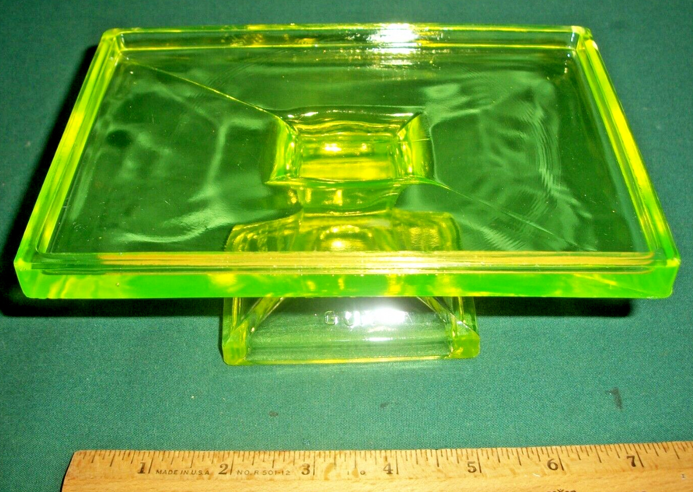VTG Clarks Teaberry Gum Tray Advertising Pedestal Stand Vaseline/Uranium Glass