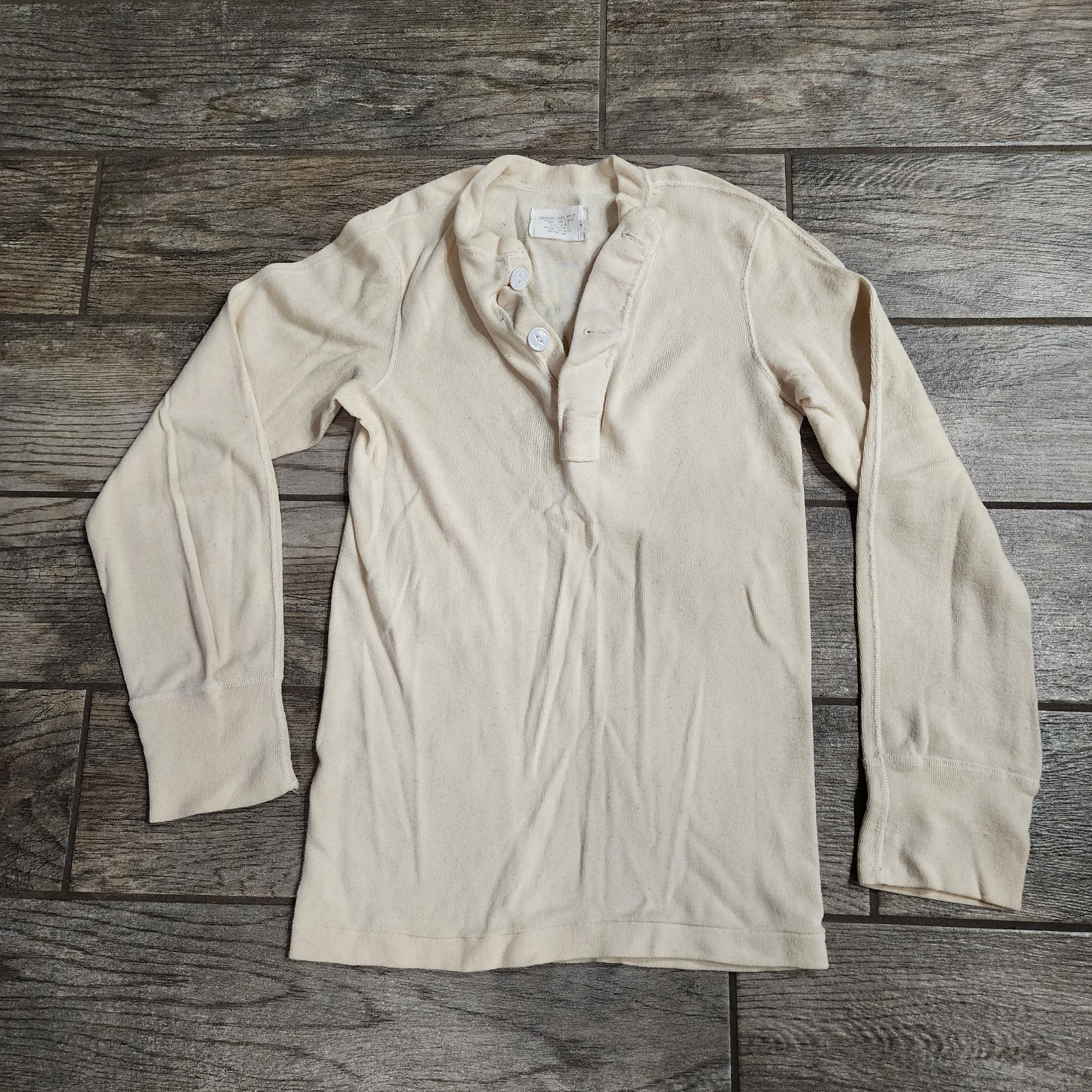 Vintage 1973 Vietnam US military 50% wool winter undershirt DSA-100 size small. Vintage 1973 Vietnam US military 50% wool winter undershirt DSA-100 size small.