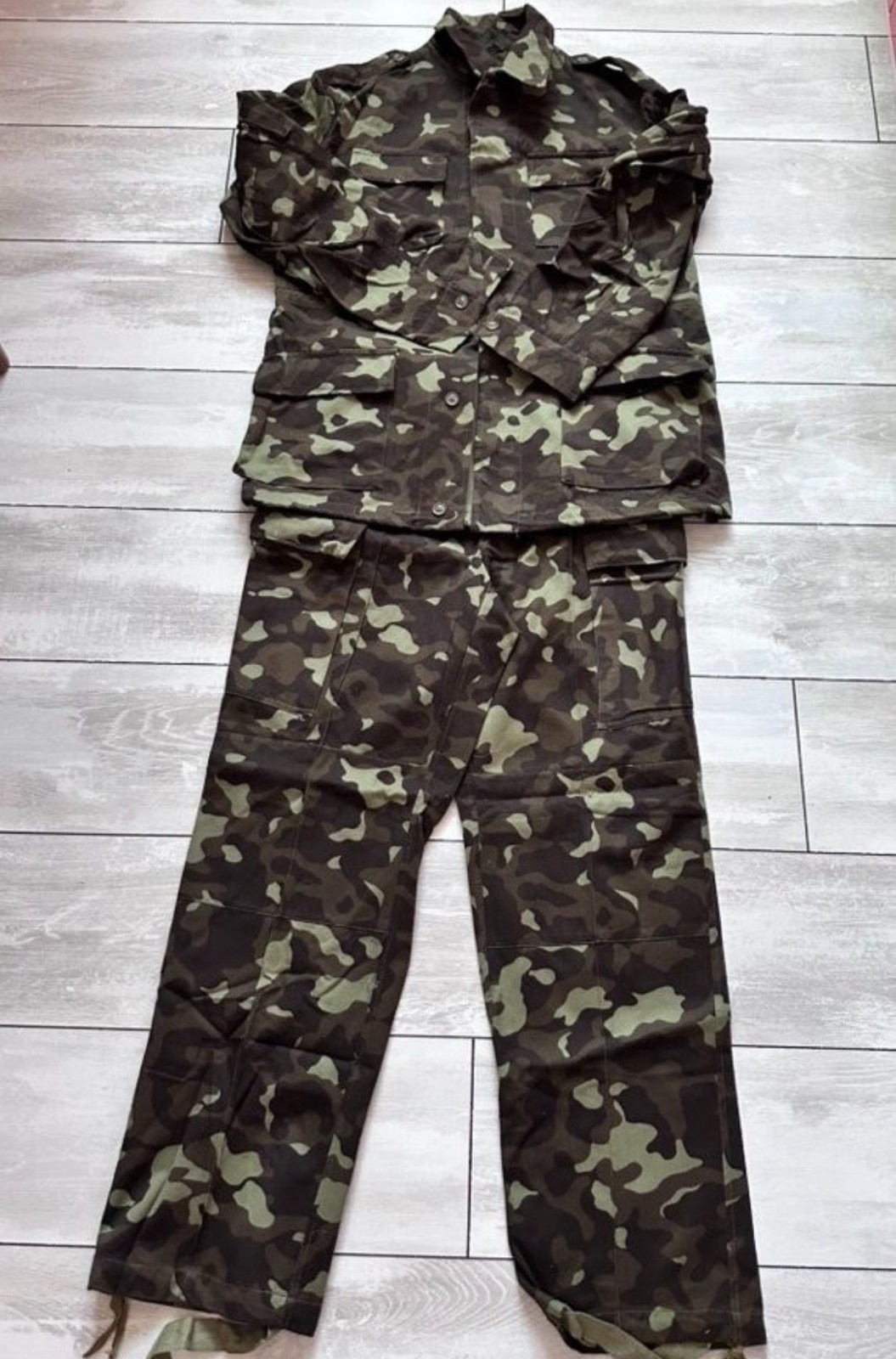 NWT Ukrainian Army TTsKO Butan Dubok Camo NOS Suit M Military Uniform Set NWT Ukrainian Army TTsKO Butan Dubok Camo NOS Suit M Military Uniform Set