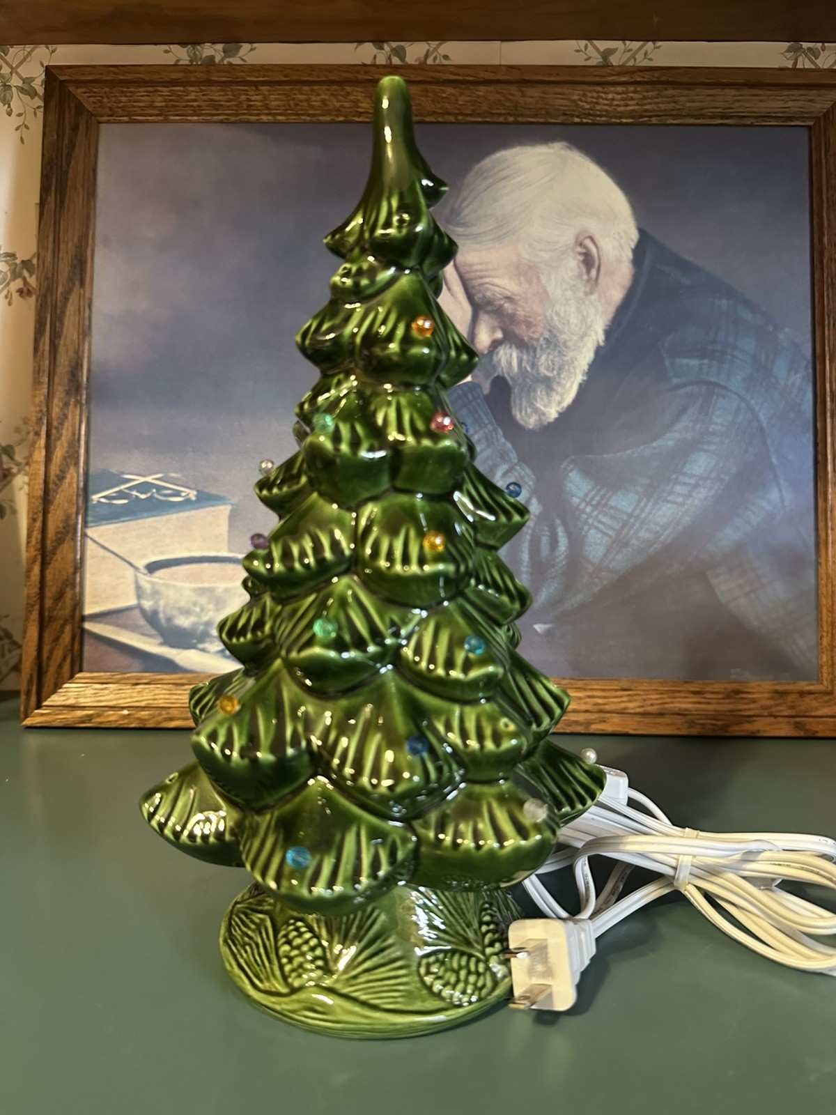 Vintage 2 Piece Arnel’s Mold Ceramic Christmas Tree 10” On Pedestal Stand 1973 Vintage 2 Piece Arnel’s Mold Ceramic Christmas Tree 10” On Pedestal Stand 1973
