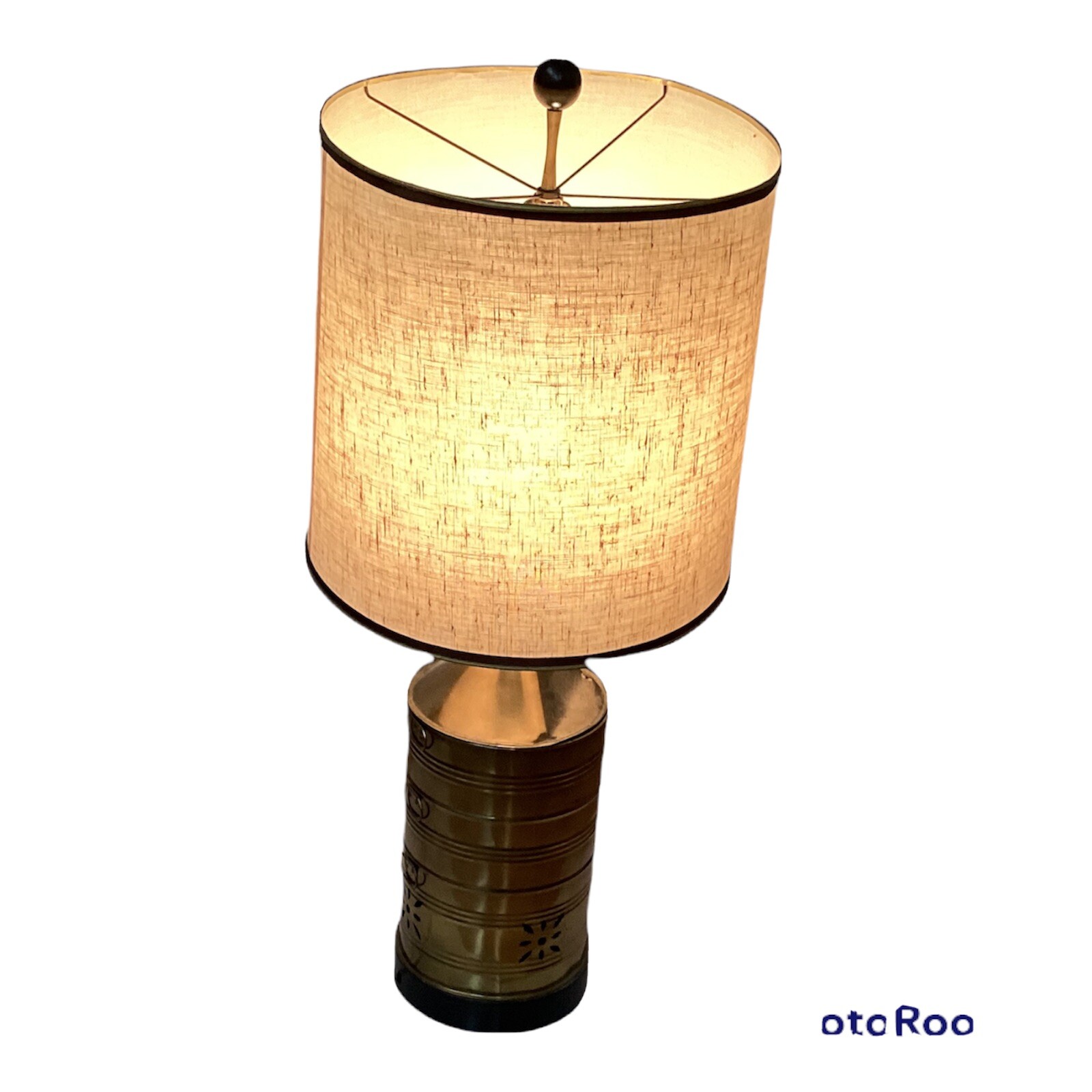 Vintage/Antique Re-Purposed Tin Can Based Lantern Lamp Vintage/Antique Re-Purposed Tin Can Based Lantern Lamp