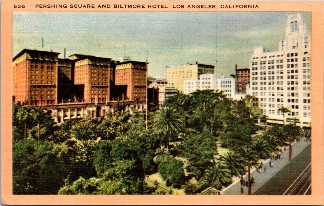 Los Angeles California CA Pershing Square and Biltmore Hotel Linen Postcard UNP