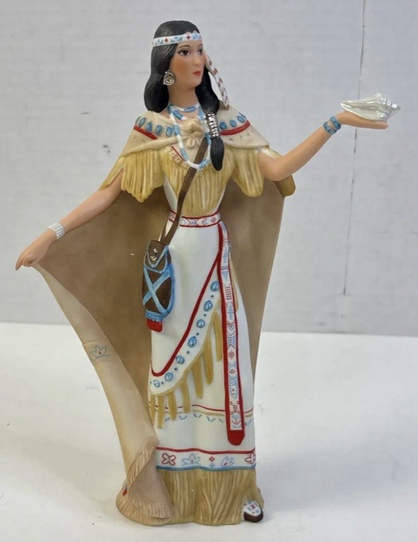 Lenox Pocahontas Legendary Princesses 1992 Porcelain Figurine Seashell Taiwan