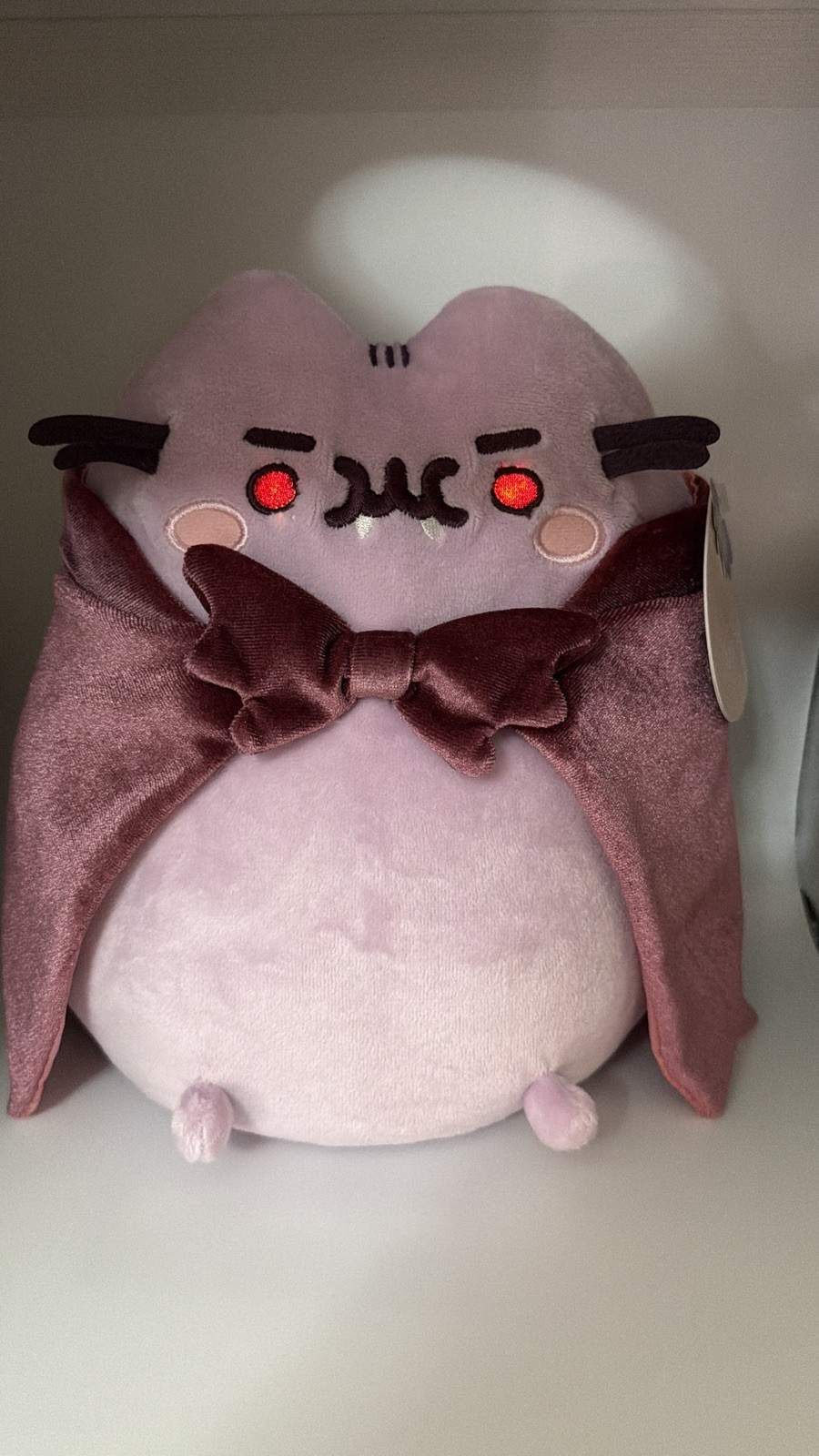 Pusheen Vampurr Vampire Plush 2019 GUND Light Up Eyes Rare tagged Halloween Pusheen Vampurr Vampire Plush 2019 GUND Light Up Eyes Rare tagged Halloween