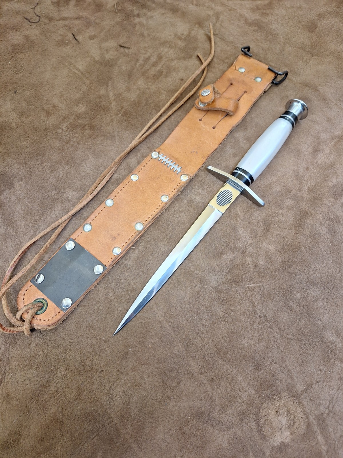 Taylor Cutlery Knives V-42 Devil's Brigade Stiletto Dagger w/ Sheath 12.5 Taylor Cutlery Knives V-42 Devil's Brigade Stiletto Dagger w/ Sheath 12.5