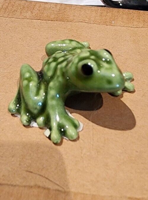 Vintage Hagen Renaker Miniature Tiny Green Tree Frog Toad Figurine 1\