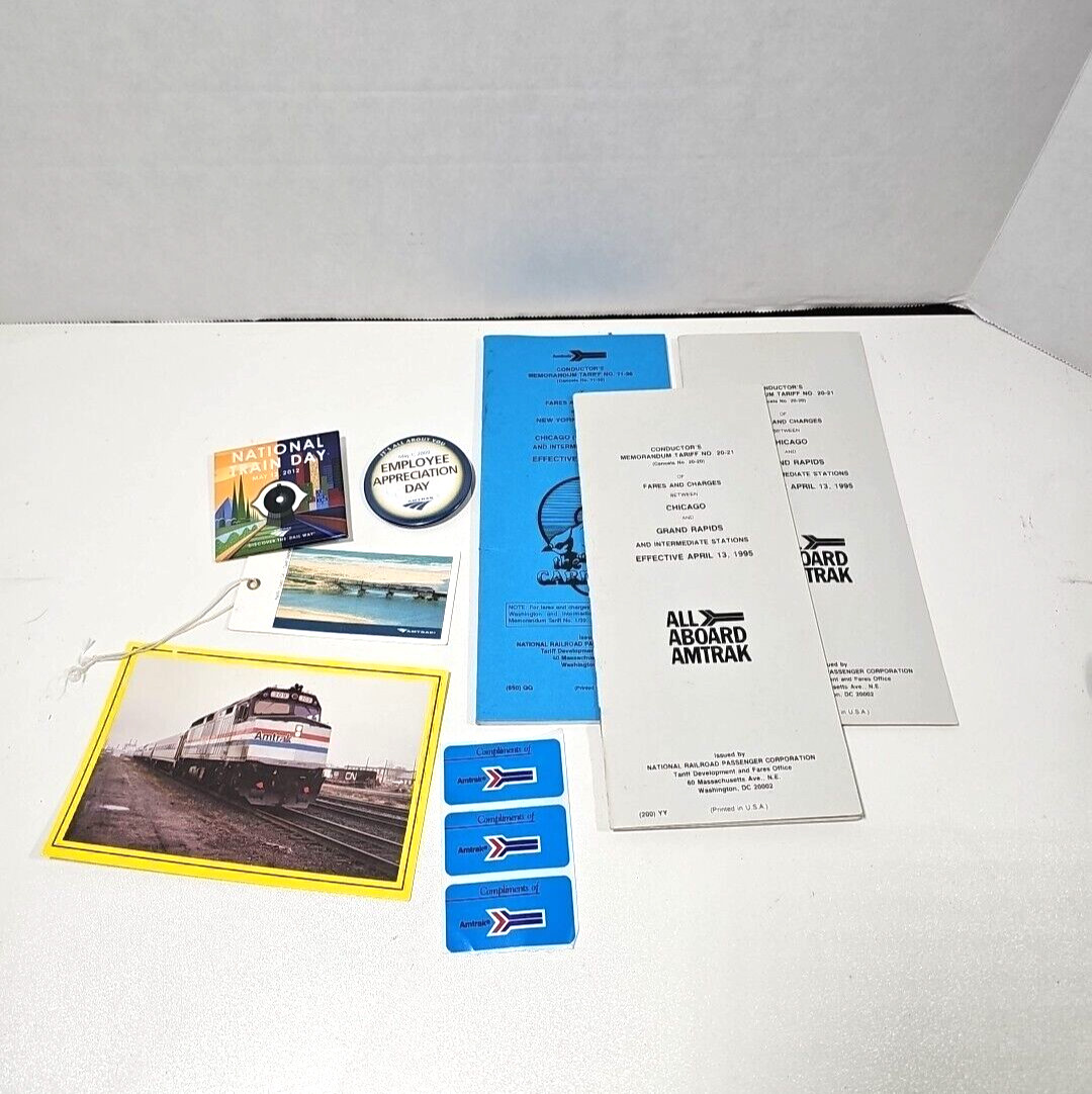 Vintage 8 PIECE AMTRAK COLLECTIBLE LOT Pins Paper Ephemera Postcards