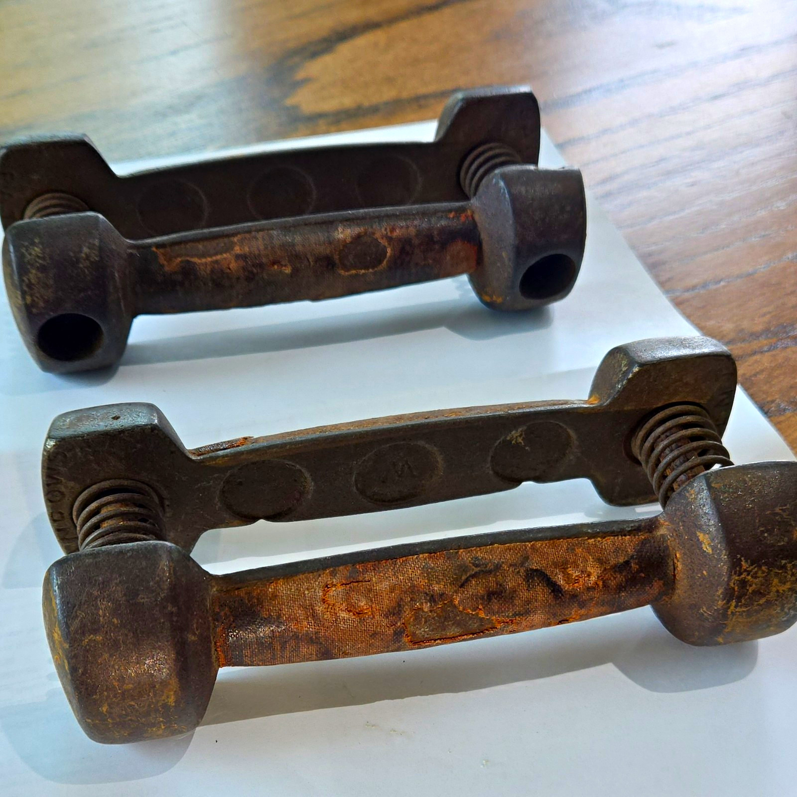 Antique Eugen Sandow Cast Iron Spring-grip Dumbbells, 1898-1910s, 2 Piece Set Antique Eugen Sandow Cast Iron Spring-grip Dumbbells, 1898-1910s, 2 Piece Set