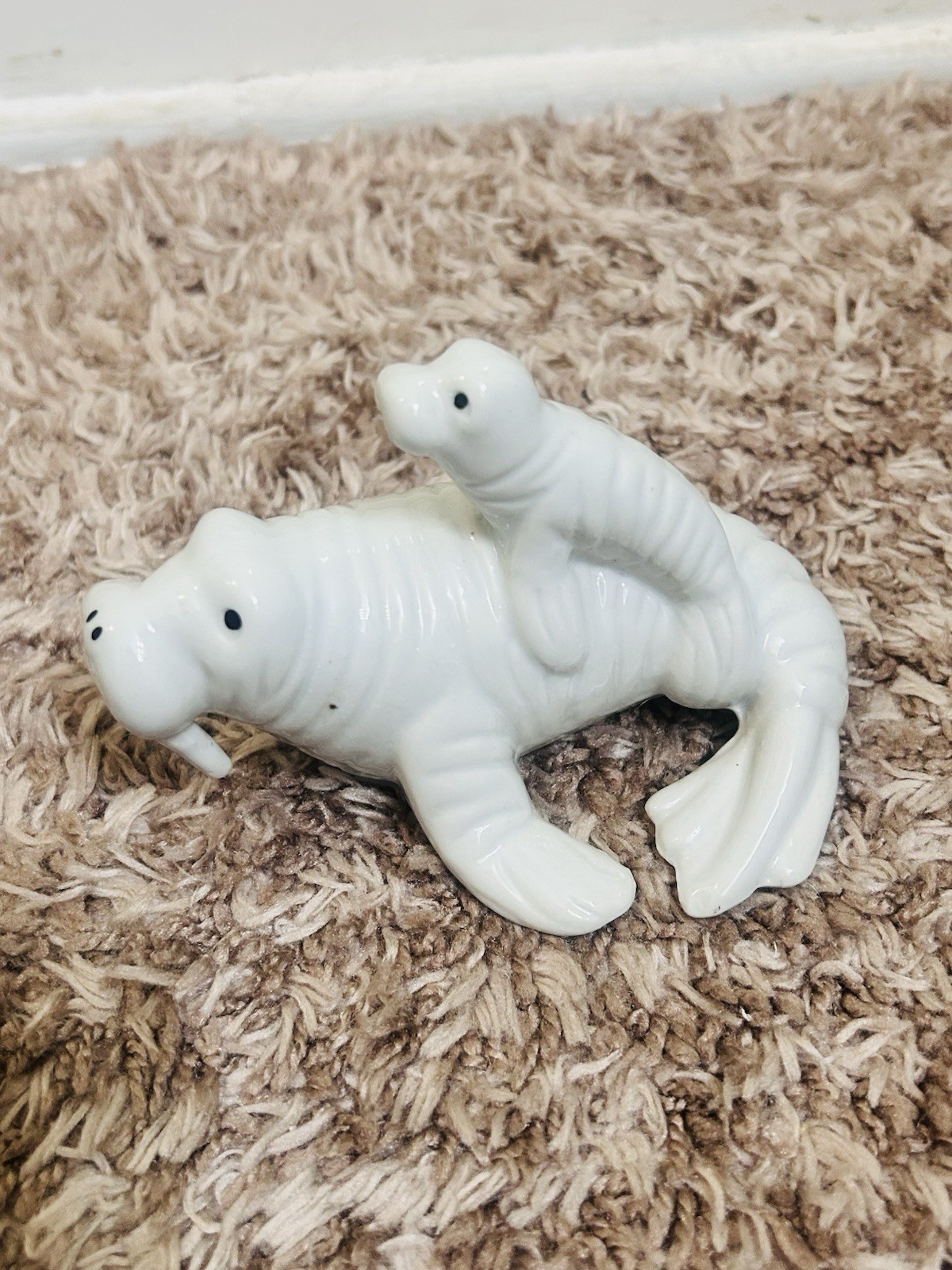 Adorable White Ceramic Mother and Baby WALRUS Figurine GOT Adorable White Ceramic Mother and Baby WALRUS Figurine GOT