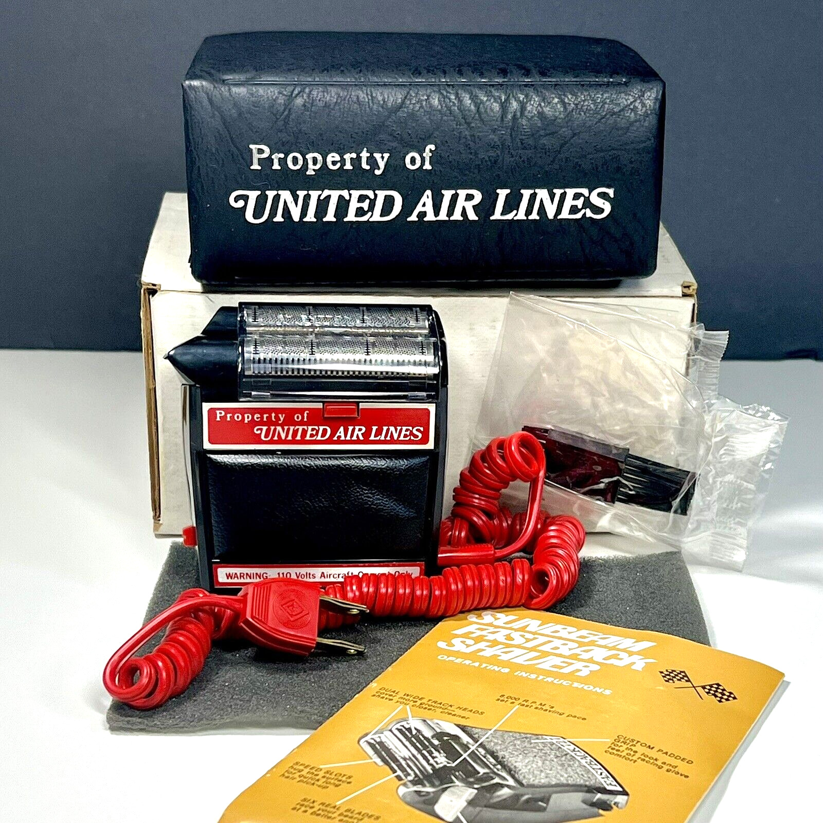 1969 Rare United Airlines Sunbeam Fastback Electric Razor Shaver Complete In Box