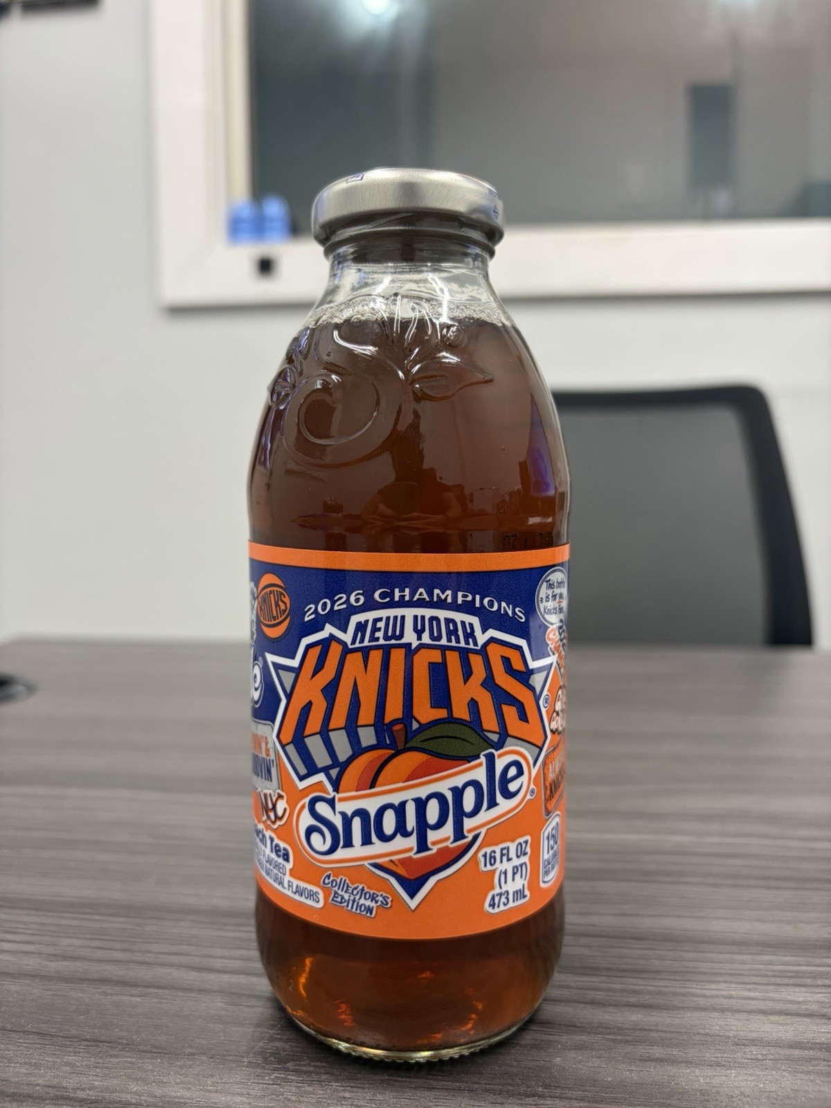 Snapple x New York Knicks Rare COLLECTABLE  (GLASS)