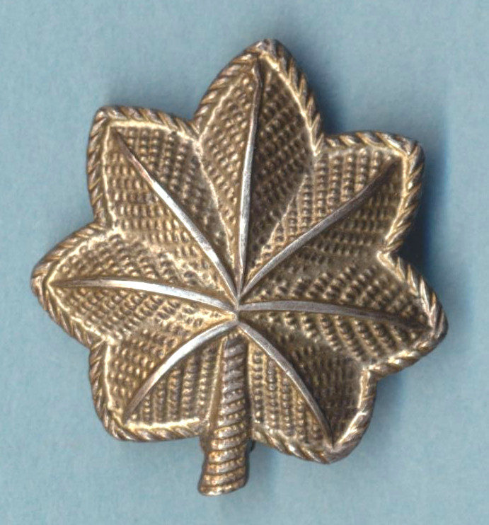 Vintage Sterling WWII Major Oak Leaf Pin 8 Grams Vintage Sterling WWII Major Oak Leaf Pin 8 Grams