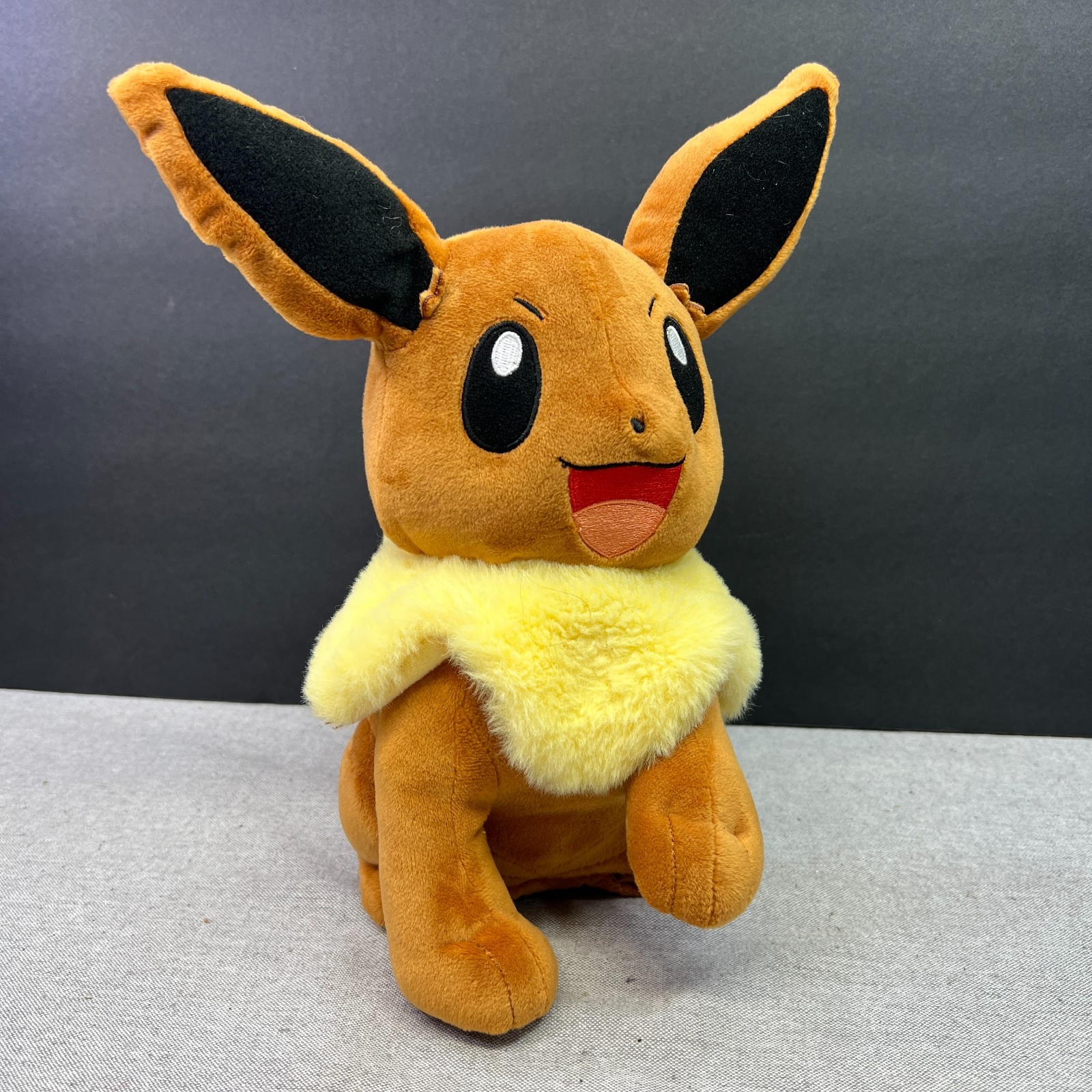 Tomy 2017 Pokemon My Friend EEVEE 11\