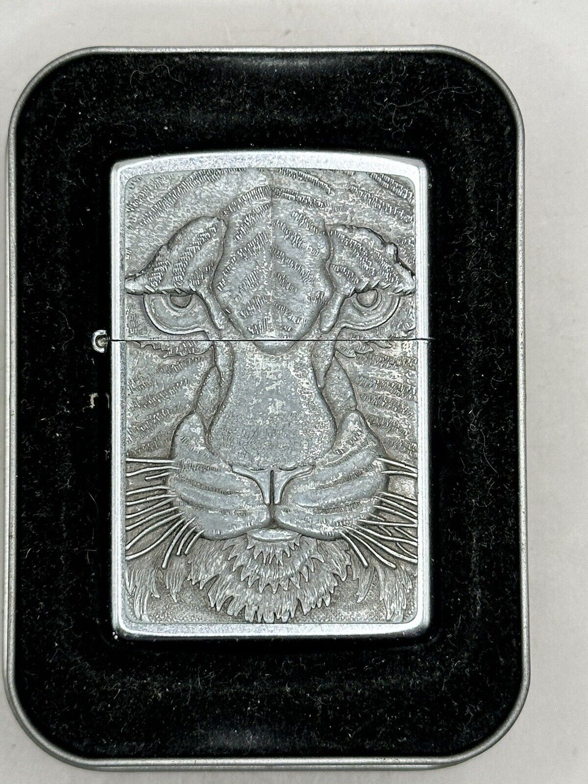 Vintage 2003 Tiger Head Emblem Pewter Zippo Lighter