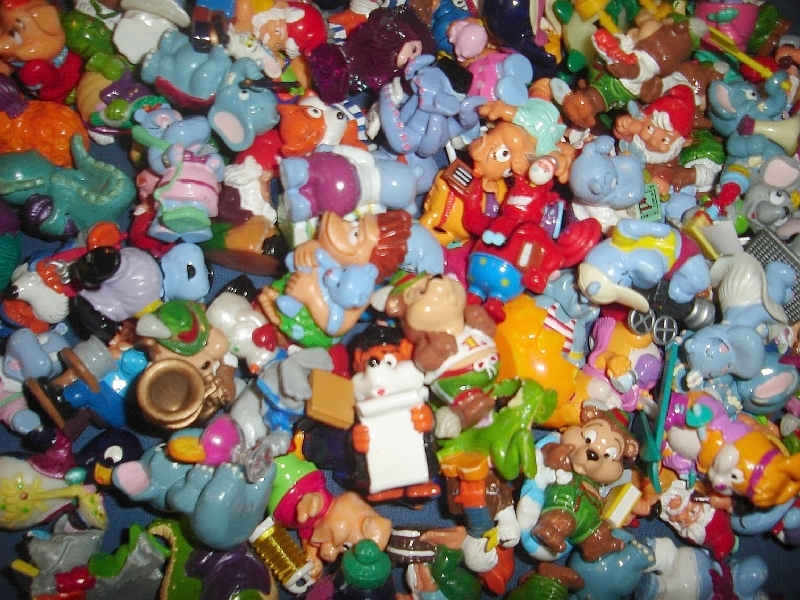 111 DIFFERENT KINDER SURPRISE FIGURES FROM GERMAN EGGS VINTAGE FIGURINES PRIZES 111 DIFFERENT KINDER SURPRISE FIGURES FROM GERMAN EGGS VINTAGE FIGURINES PRIZES