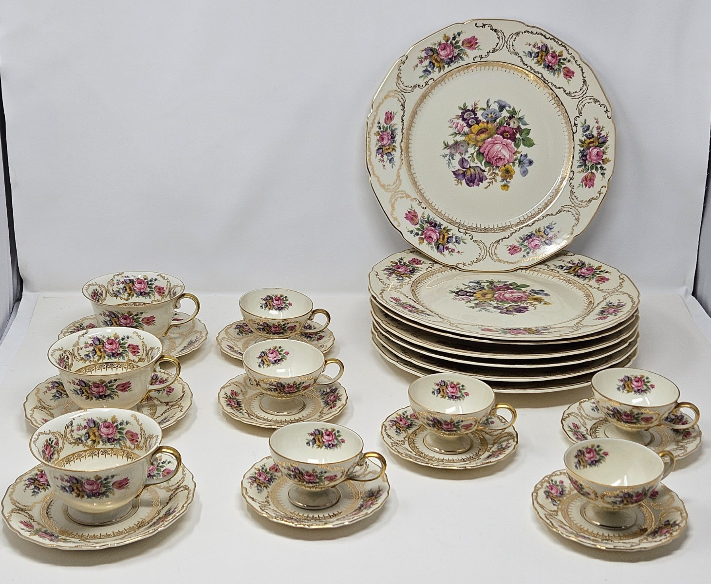 Antique CONTINENTAL IVORY Germany QUEENS BOUQUET Dinner Plates Tea Coffee Cups Antique CONTINENTAL IVORY Germany QUEENS BOUQUET Dinner Plates Tea Coffee Cups