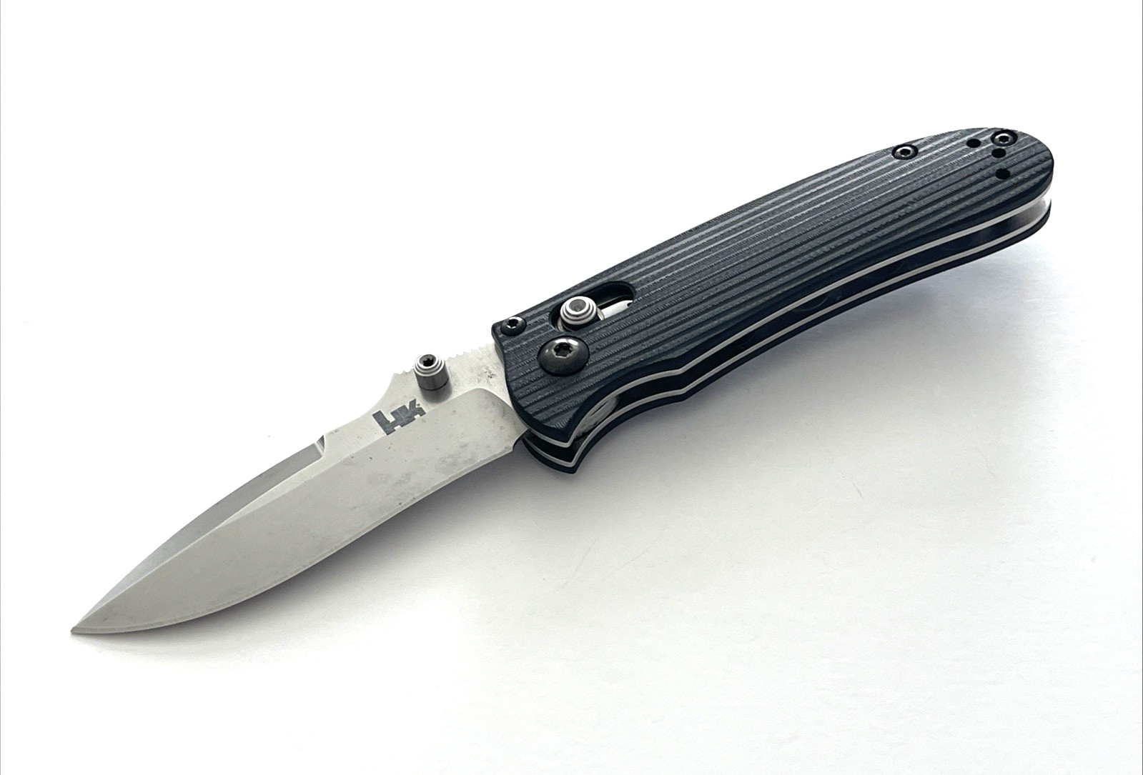 Benchmade HK Heckler & Koch 14210 Snody Folding Knife 154CM AXIS USA Benchmade HK Heckler & Koch 14210 Snody Folding Knife 154CM AXIS USA