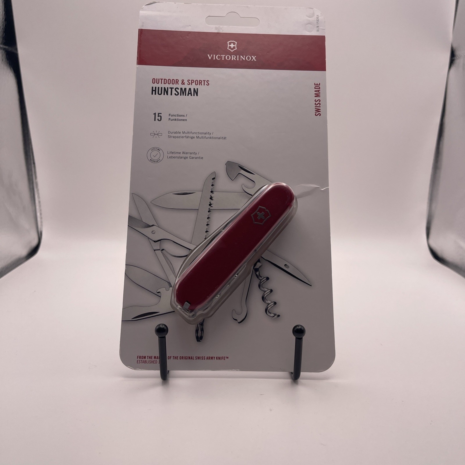 Victorinox 15 Function Swiss Army Knife Huntsman Red - NEW Victorinox 15 Function Swiss Army Knife Huntsman Red - NEW