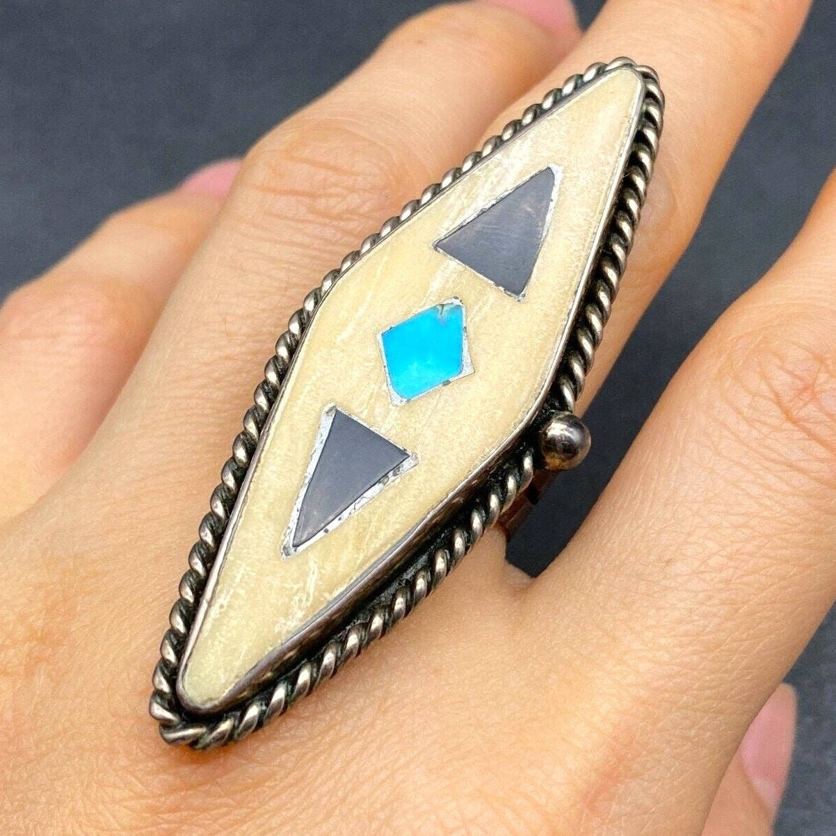 Vintage Zuni Native Pawn Turquoise Jet Inlay Silver Ring Size 6.75
