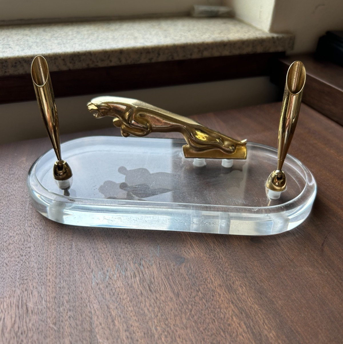 RARE Vintage Jaguar Sales Dealership Jumping Jaguar Pen Desk Holder Lucite