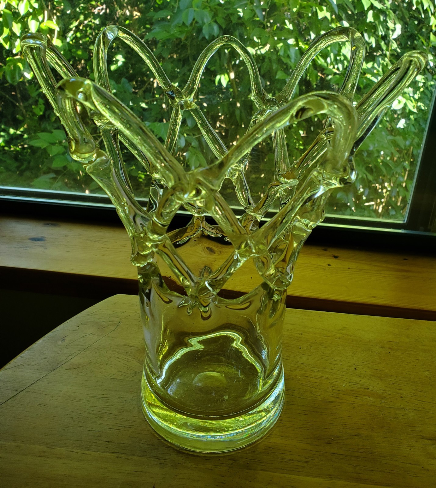 Vintage Italian Woven Lattice Glass 10 1/2\ Vintage Italian Woven Lattice Glass 10 1/2\