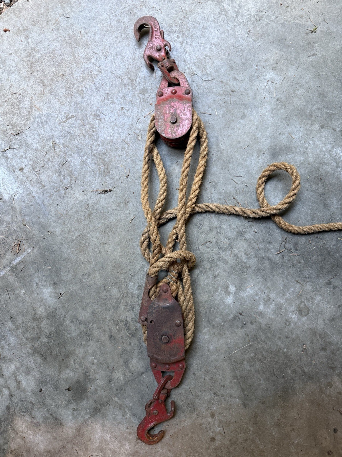 Vintage Durbin-Durco Block and Tackle Pulley System with Rope - St. Louis MO Vintage Durbin-Durco Block and Tackle Pulley System with Rope - St. Louis MO