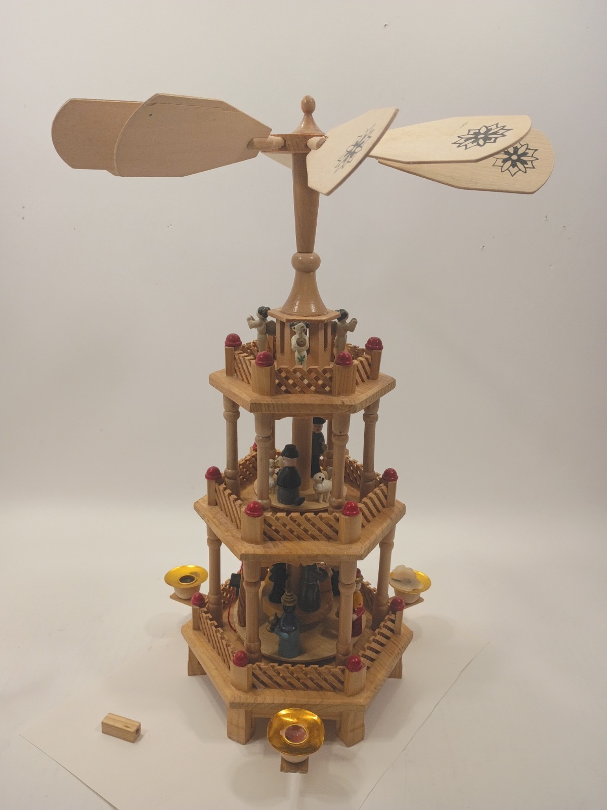 Lillian Vernon 3 Tier Wooden Christmas Nativity Carousel Vintage Handmade *READ* Lillian Vernon 3 Tier Wooden Christmas Nativity Carousel Vintage Handmade *READ*