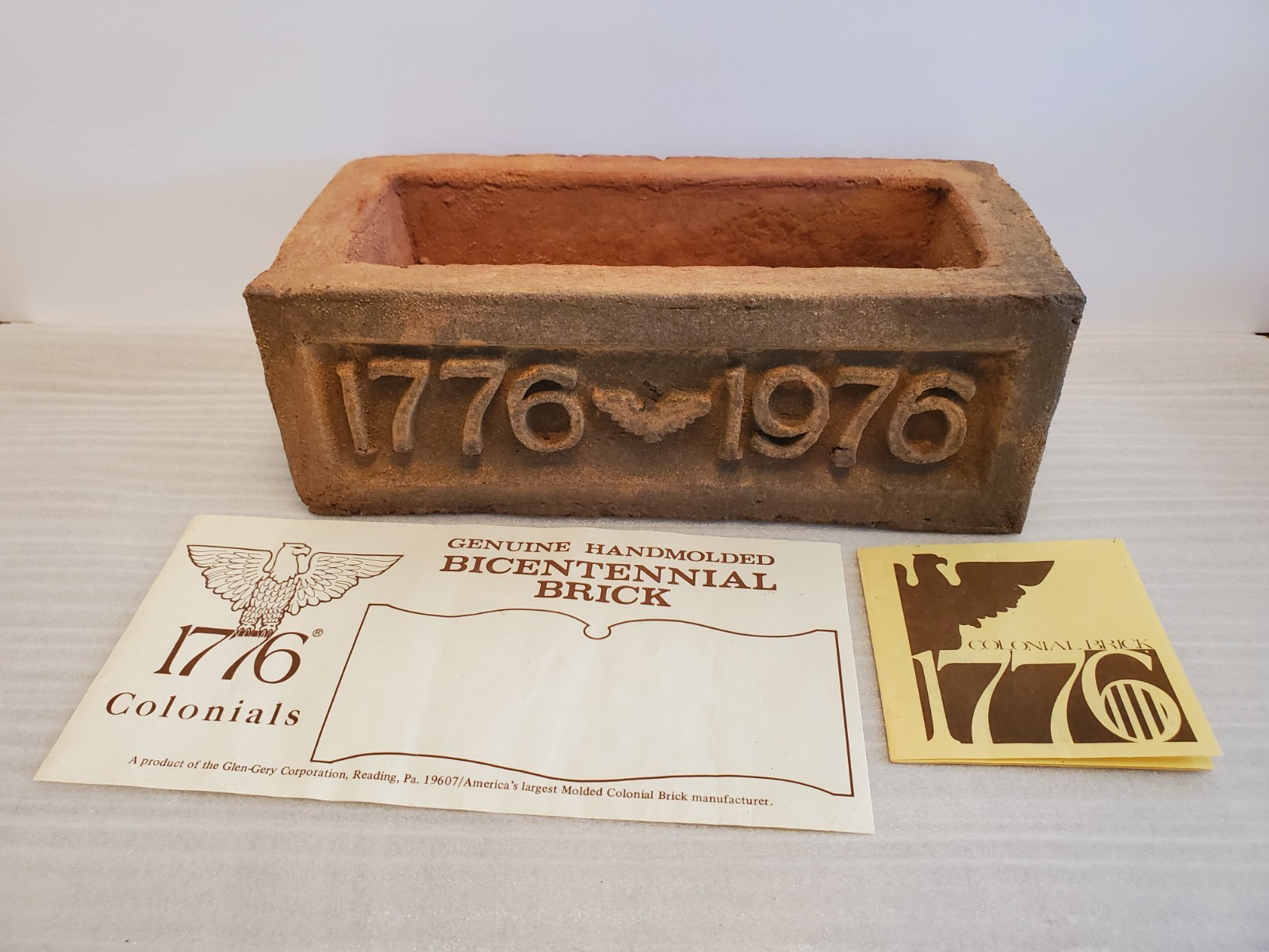 Vintage 1776-1976 Bicentennial Planter Brick by Glen-Gery – 8 1/4 Vintage 1776-1976 Bicentennial Planter Brick by Glen-Gery – 8 1/4