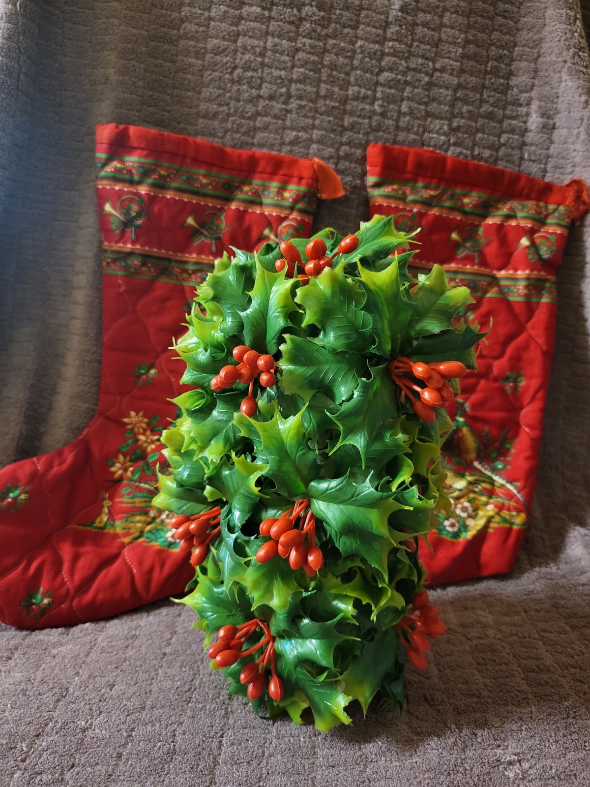 Vtg Plastic Kitschy Christmas Mistletoe Decorated Tree, Lg + 2 handmade stockins Vtg Plastic Kitschy Christmas Mistletoe Decorated Tree, Lg + 2 handmade stockins