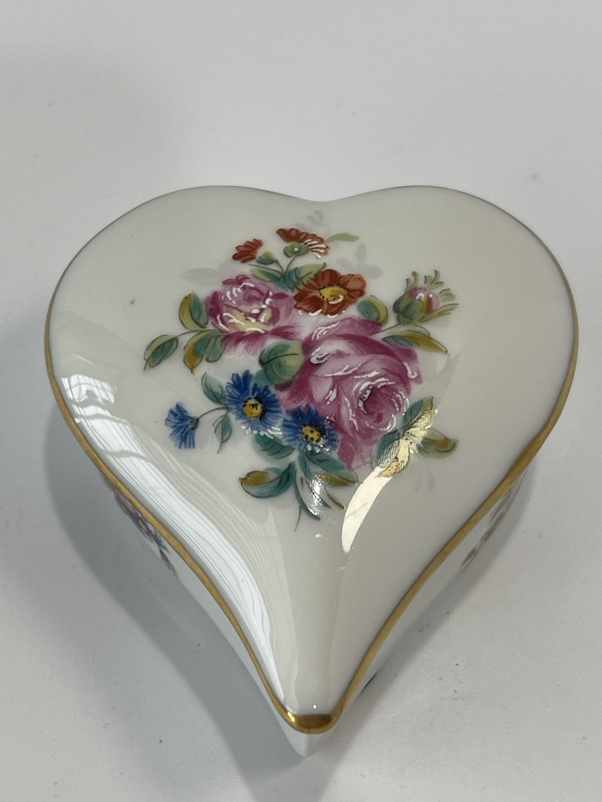 Limoges Castel France White Porcelain Floral Trinket Box Gold Trim ~ Vintage~ Limoges Castel France White Porcelain Floral Trinket Box Gold Trim ~ Vintage~