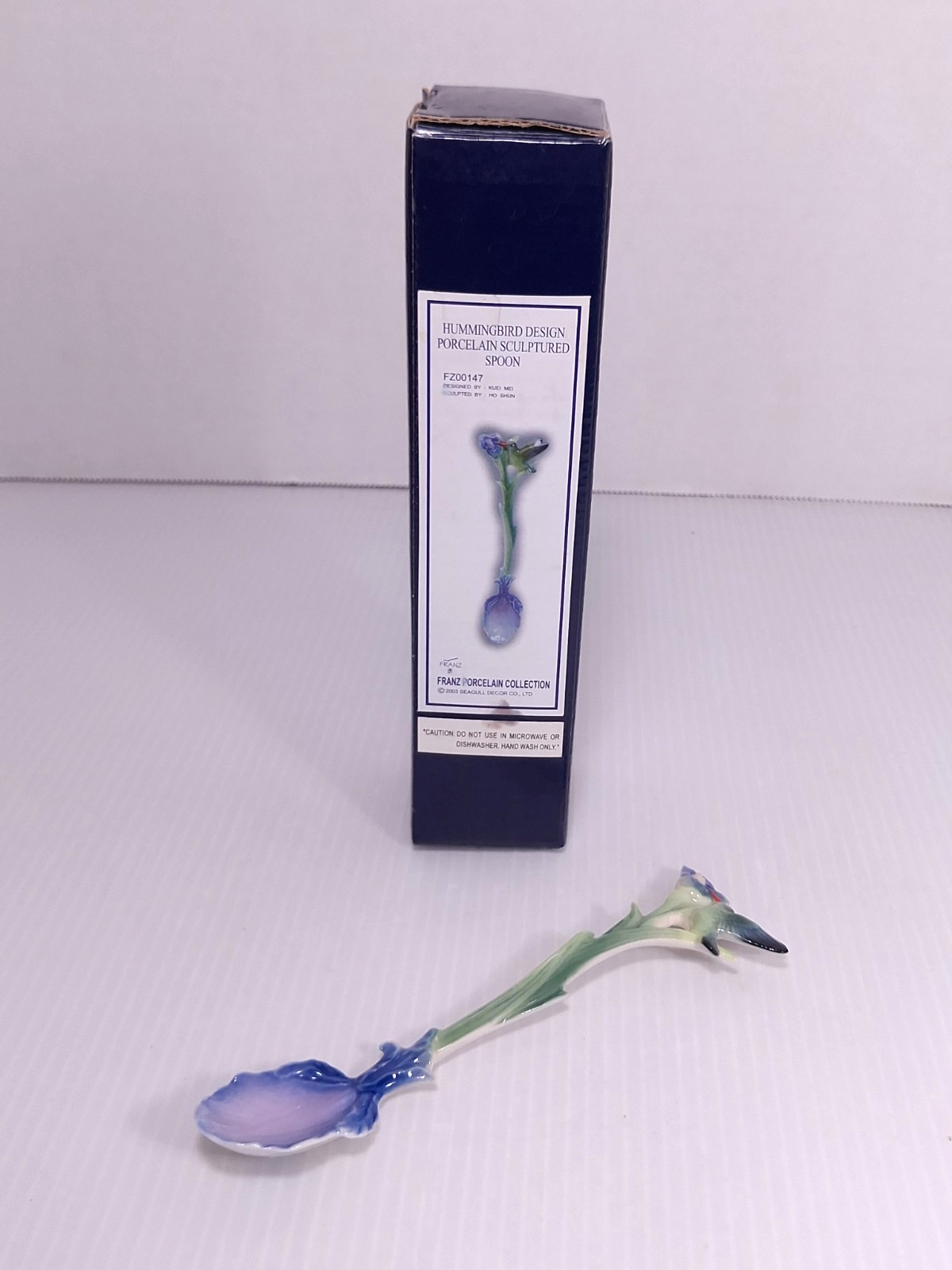 VINTAGE FRANZ PORCELAIN 3D RAISED HUMMINGBIRD & FLOWER SPOON  5 1/2 INCH