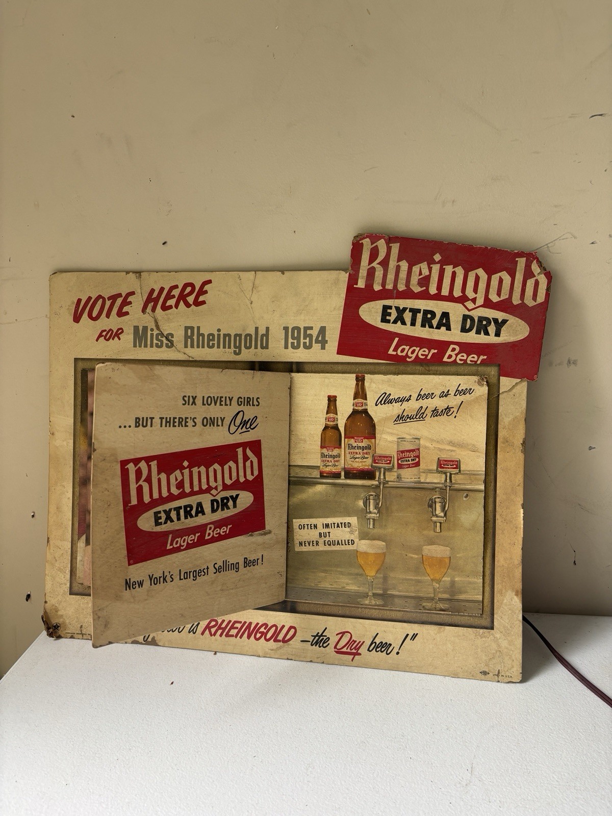 VINTAGE VOTE FOR MISS RHEINGOLD 1953 - ELECTRIC MOTION DIE CUT ADVERTISING SIGN VINTAGE VOTE FOR MISS RHEINGOLD 1953 - ELECTRIC MOTION DIE CUT ADVERTISING SIGN