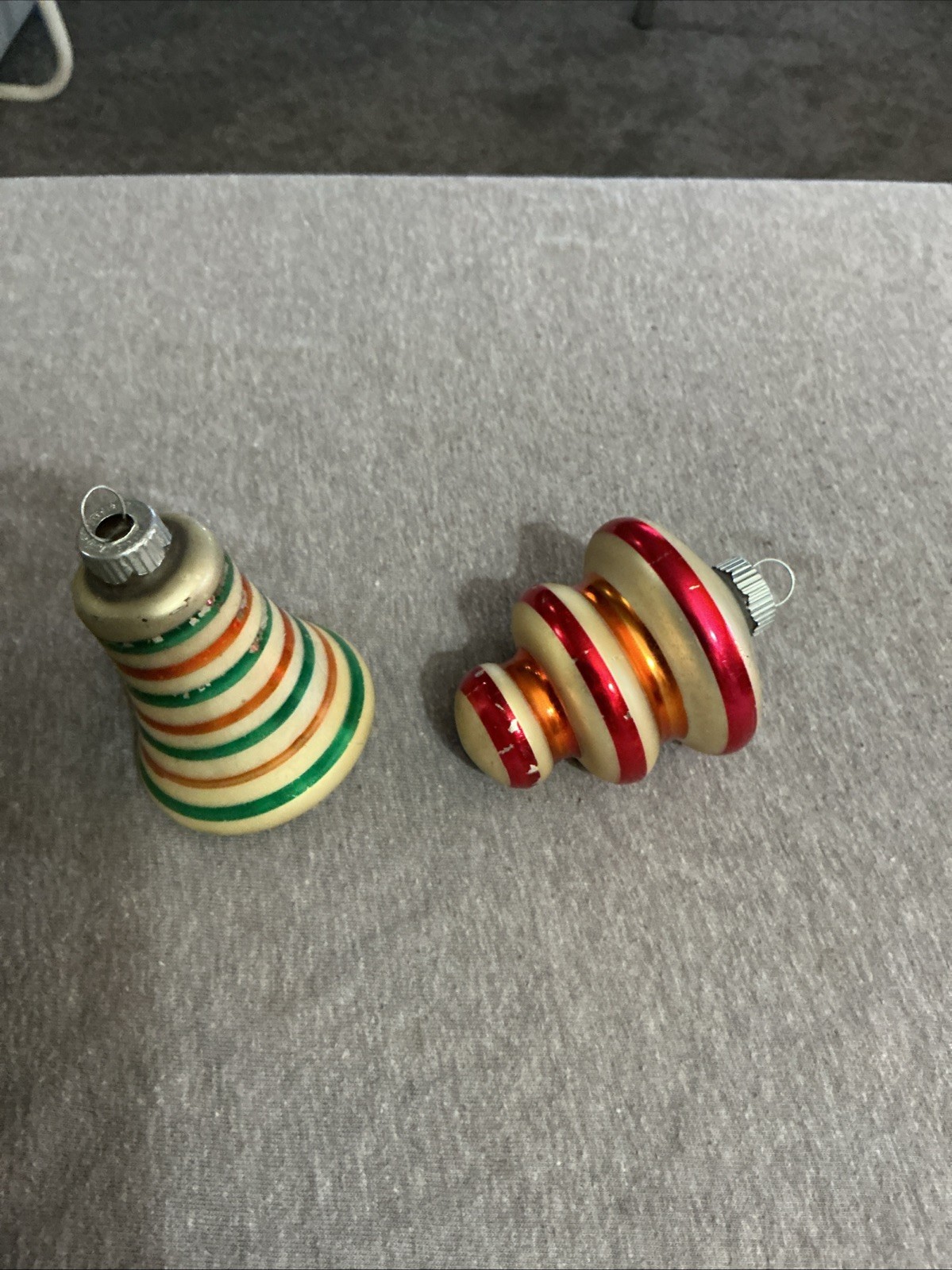 2 VINTAGE SHINY BRITE ORNAMENTS BELL TORNADO 2 VINTAGE SHINY BRITE ORNAMENTS BELL TORNADO