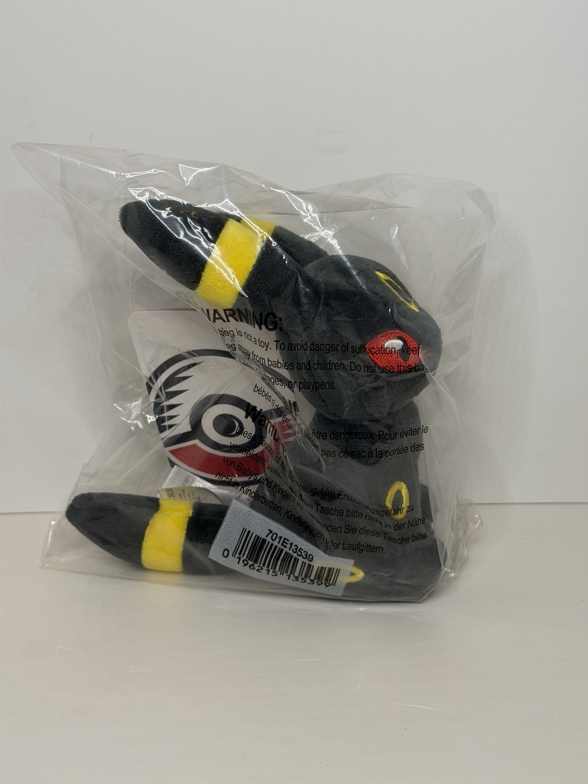 Umbreon 7” Sitting Cuties Pokemon Plush Pokemon Center - NWT Umbreon 7” Sitting Cuties Pokemon Plush Pokemon Center - NWT
