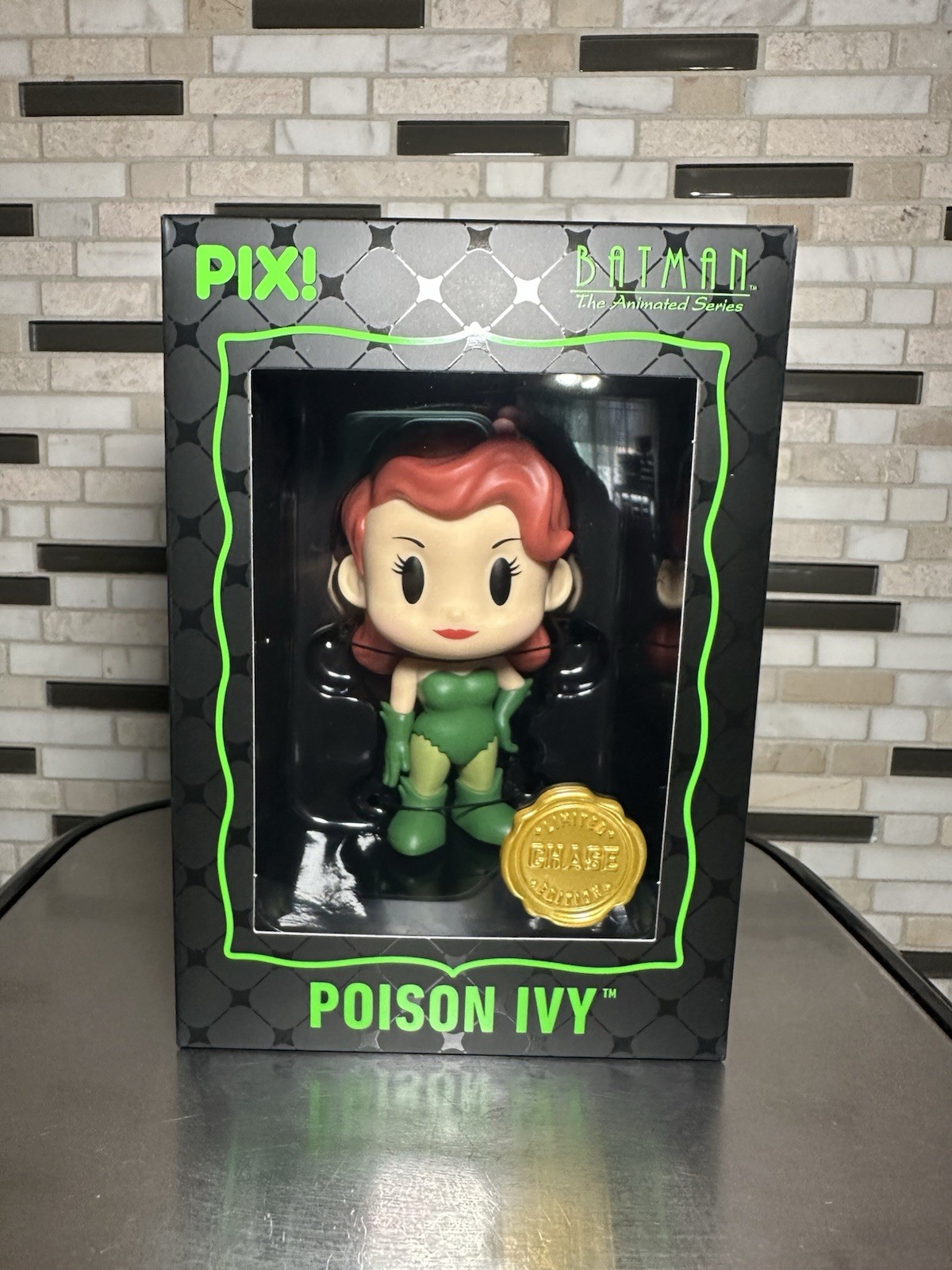 Thrilljoy PiX Poison Ivy Chase Figurine Batman: The Animated Series