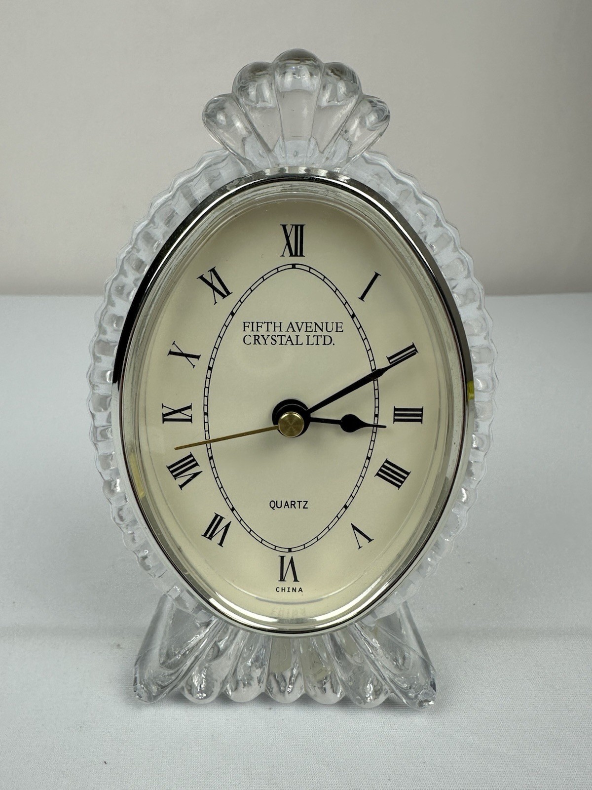 Vintage Fifth Avenue Crystal Clear LTD Quartz Desk Clock Works Vintage Fifth Avenue Crystal Clear LTD Quartz Desk Clock Works